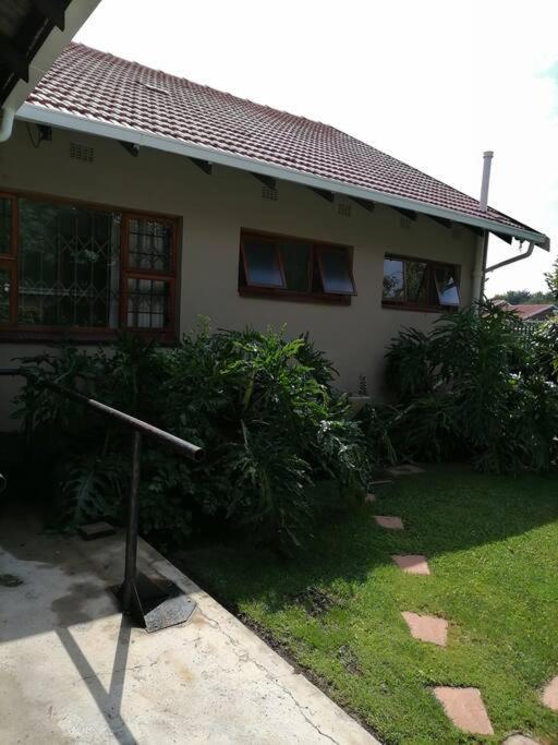 Garden And Park Leisure On Tugela Apartman Benoni Kültér fotó