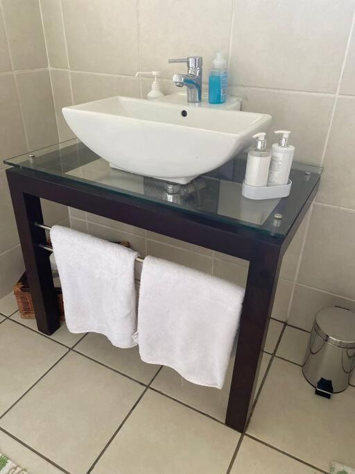 Garden And Park Leisure On Tugela Apartman Benoni Kültér fotó